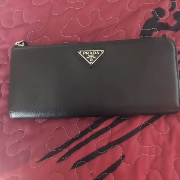 PRADA SAFFIANO LEATHER LONG ZIP AROUND WALLET BLACK - Picture 9 of 10